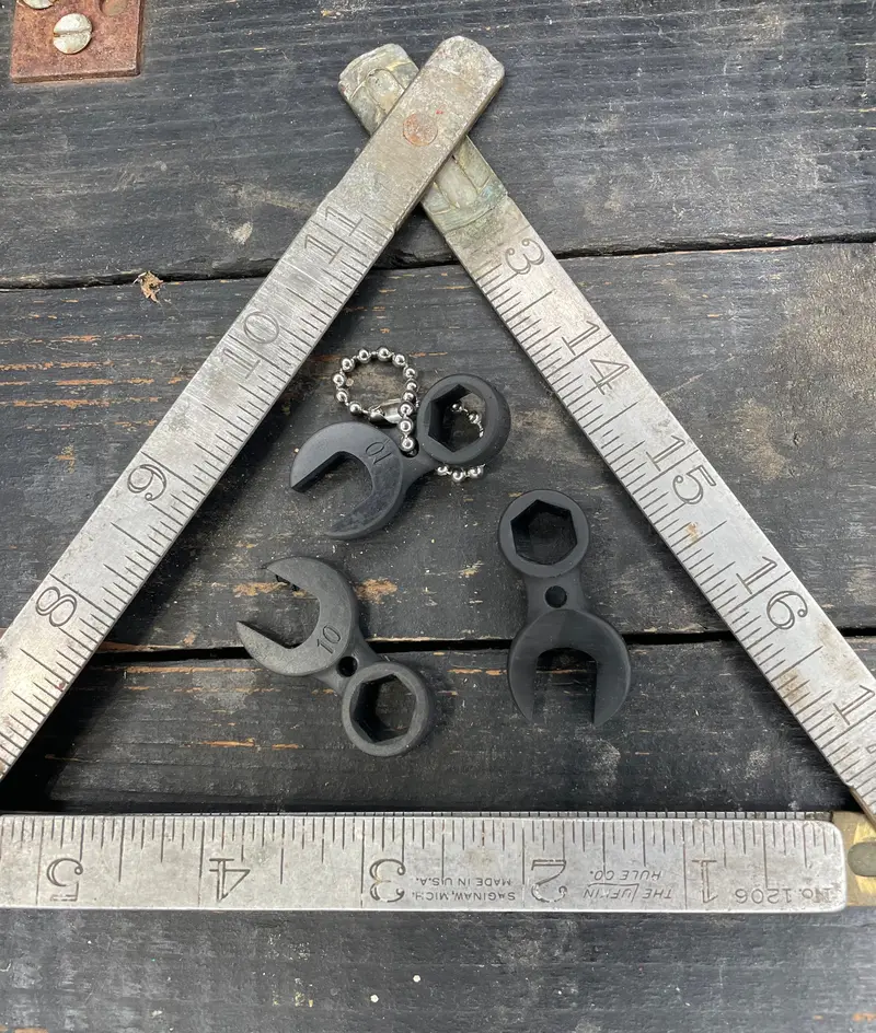 3D-Printed 10Mm Stubby Combination Wrench – Functional Keychain Tool 1